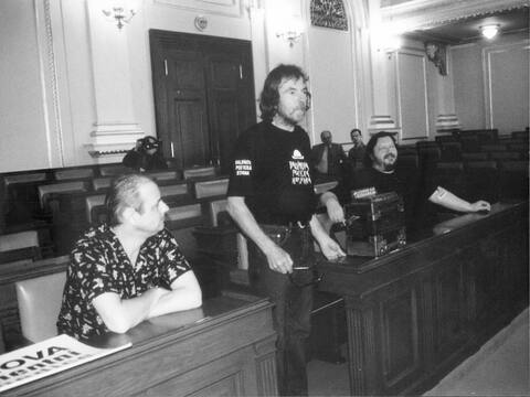 Fotky, volby z Parlamentu (2002) – fotka 15