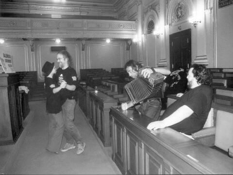 Fotky, volby z Parlamentu (2002) – fotka 7