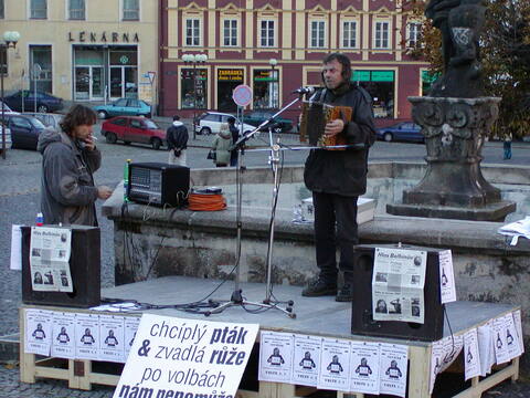Senátní volby, Cheb 2002 – fotka 18