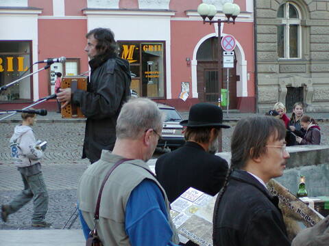 Senátní volby, Cheb 2002 – fotka 14