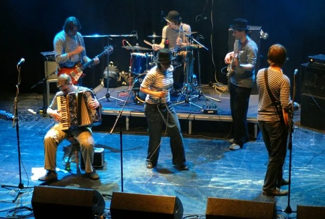Foto: Neúspěšný atlet + Bára Dočkalová band
